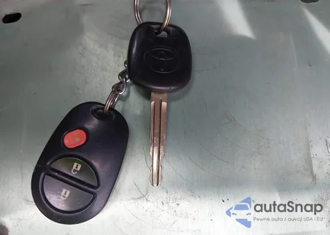 2010 Toyota Tundra Grade 5.7L V8 z USA, uszkodzony, nr VIN 5TFEY5F18AX082743